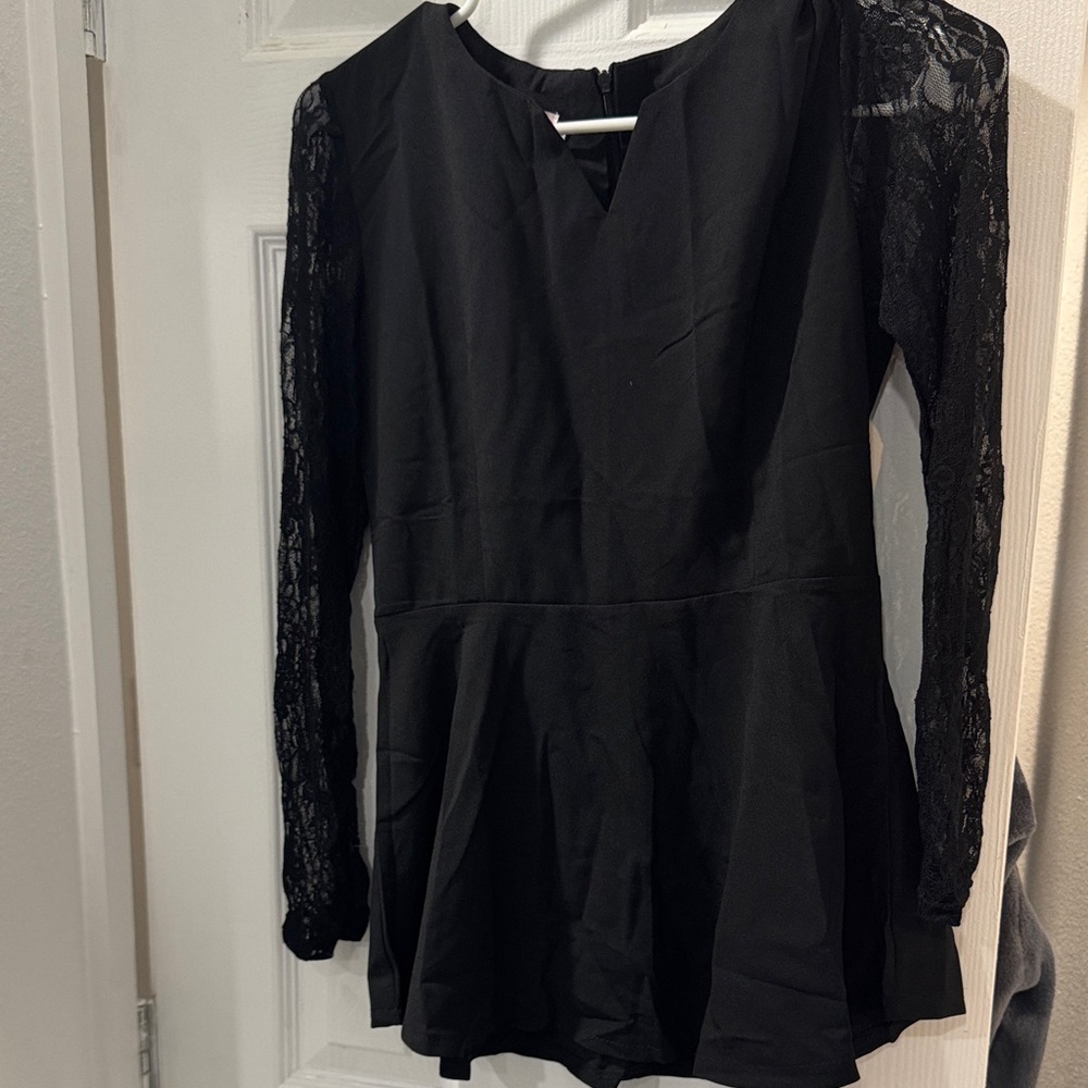 4/$15 Elegant Black Lace Sleeve Peplum Women's Top